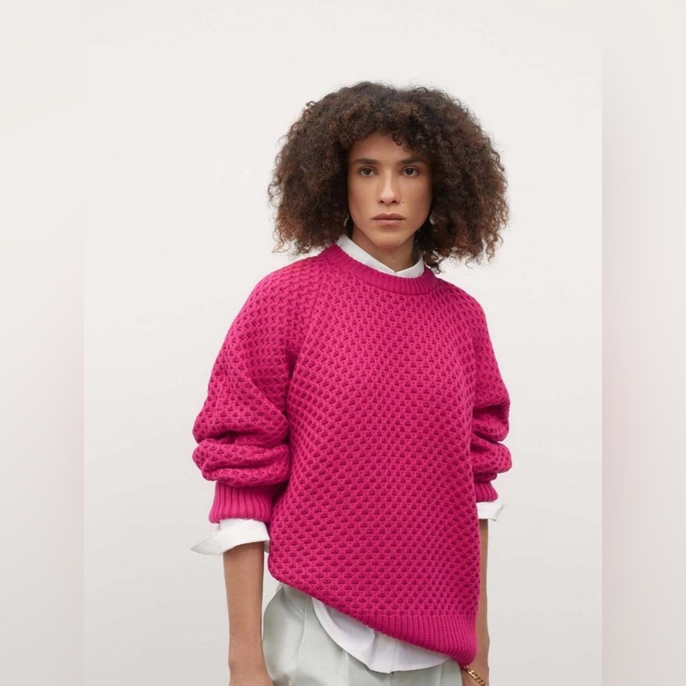 Kowtow Pioneer Fisherman Sweater in Magenta. Oversized. Size M.